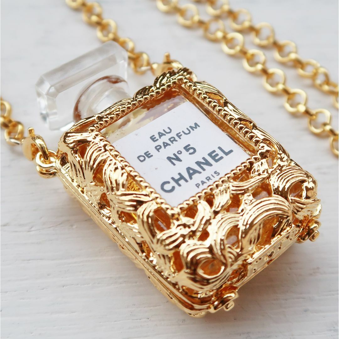 CHANEL - 未使用 本物 シャネル CHANEL No.5 香水瓶 ミニボトル CHANEL - 未使用 本物 シャネル CHANEL No.5 香水瓶 ミニボトル