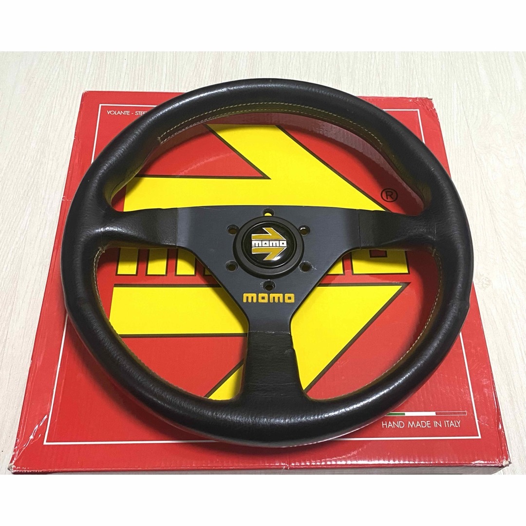 MOMO - MOMO VELOCE RACING 320mm ステアリングの通販 by L shop MOMO - MOMO VELOCE RACING 320mm ステアリングの通販 by L shop
