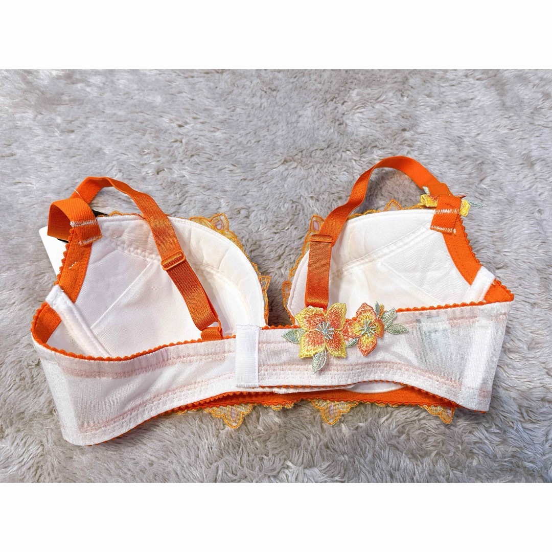 Wacoal - 新品 未使用 タグ付き ワコール ブラジャー サルート Wacoal - 新品 未使用 タグ付き ワコール ブラジャー サルート