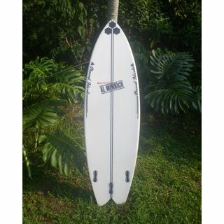ミックファニングソフトボード 5'6” こねる ミックファニングソフトボード 5'6” こねる