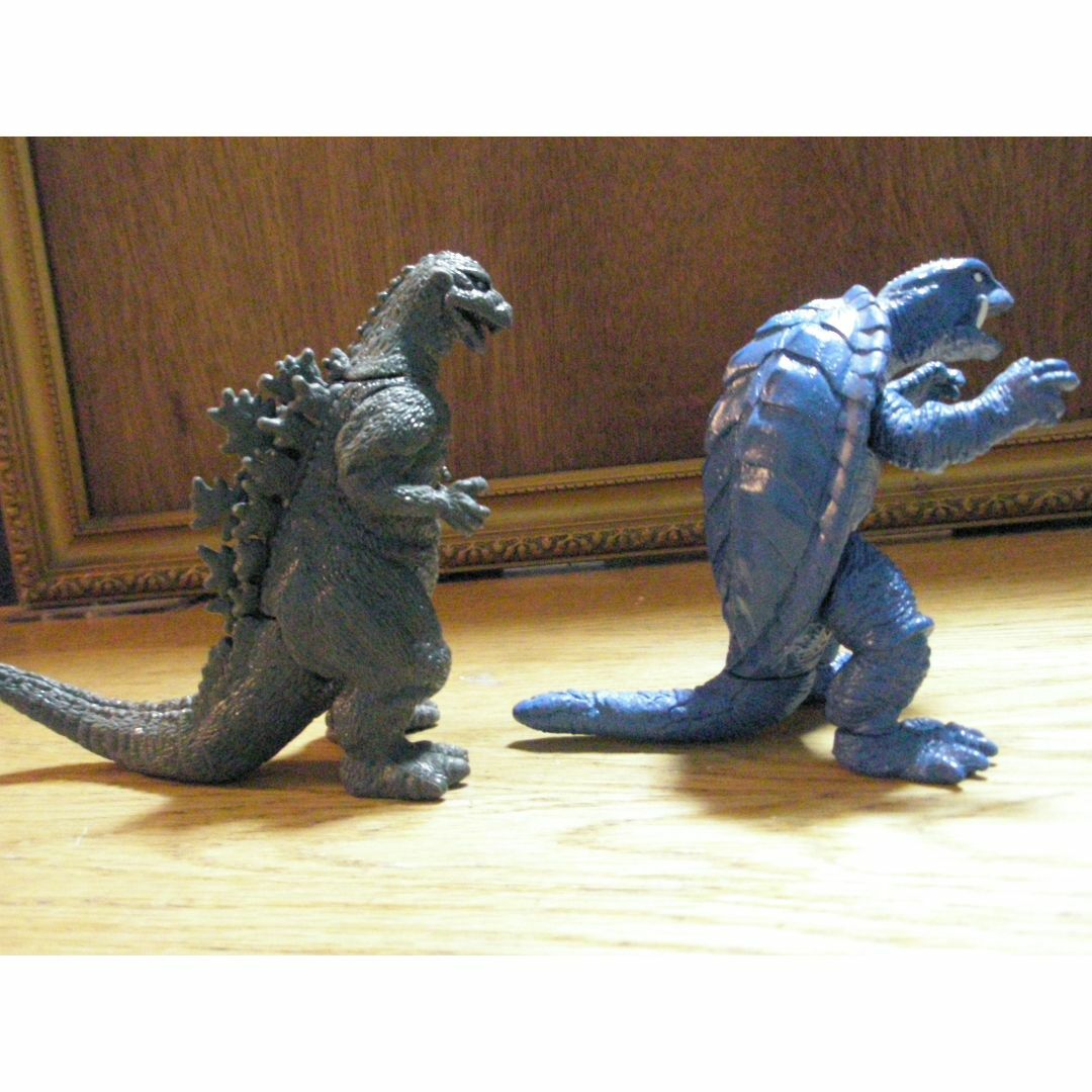 BANDAI - 当時もの食玩 ゴジラVSガメラ フィギュアセットの通販