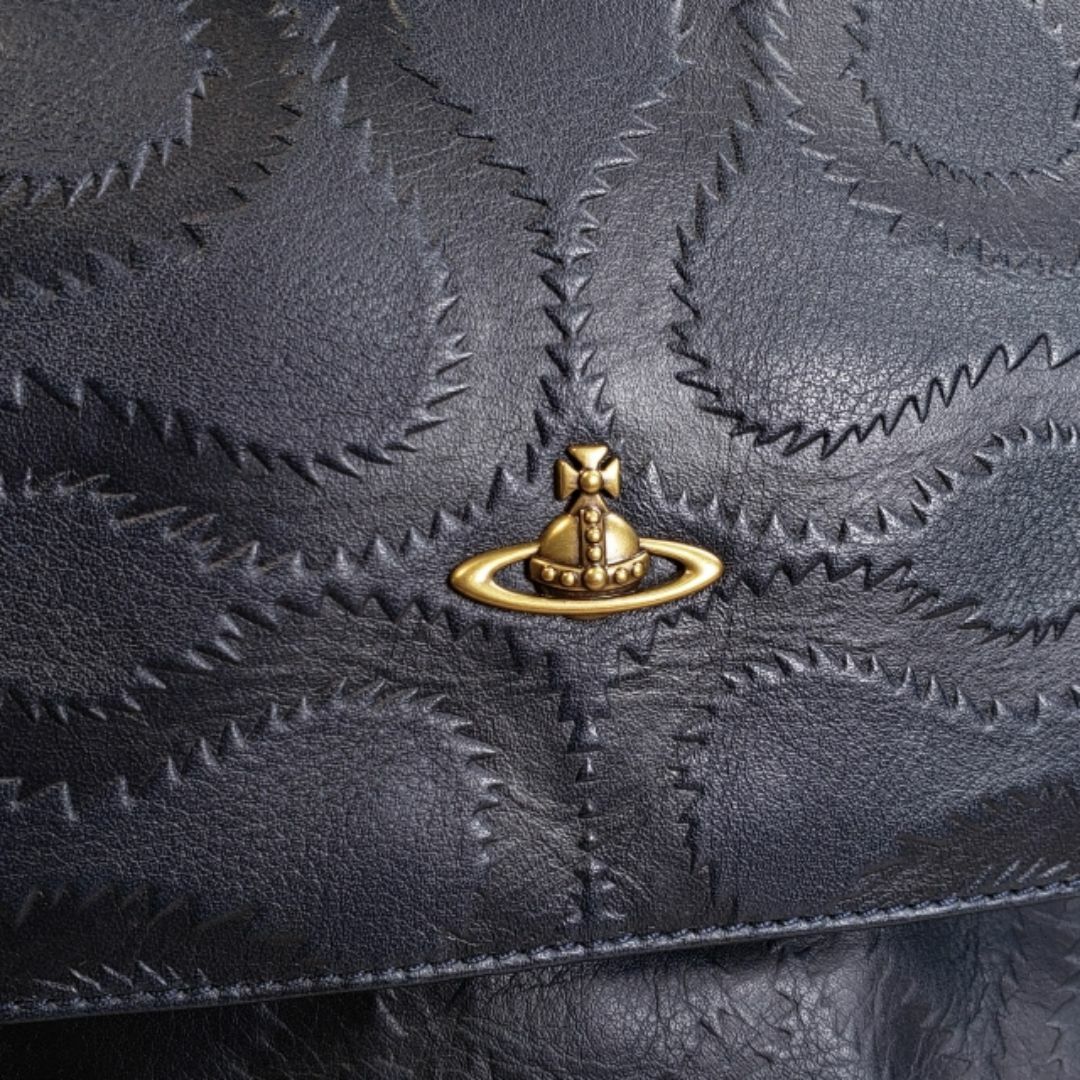 Vivienne Westwood - ヴィヴィアンウエストウッド ☆ オーブ Vivienne Westwood - ヴィヴィアンウエストウッド ☆ オーブ