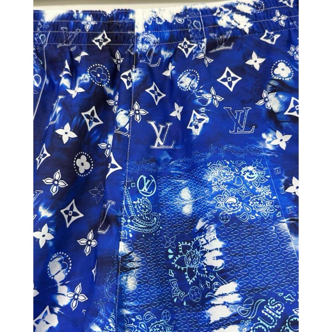 LOUIS VUITTON - 【新品未使用】ルイヴィトン バンダナ ショーツ LOUIS VUITTON - 【新品未使用】ルイヴィトン バンダナ ショーツ