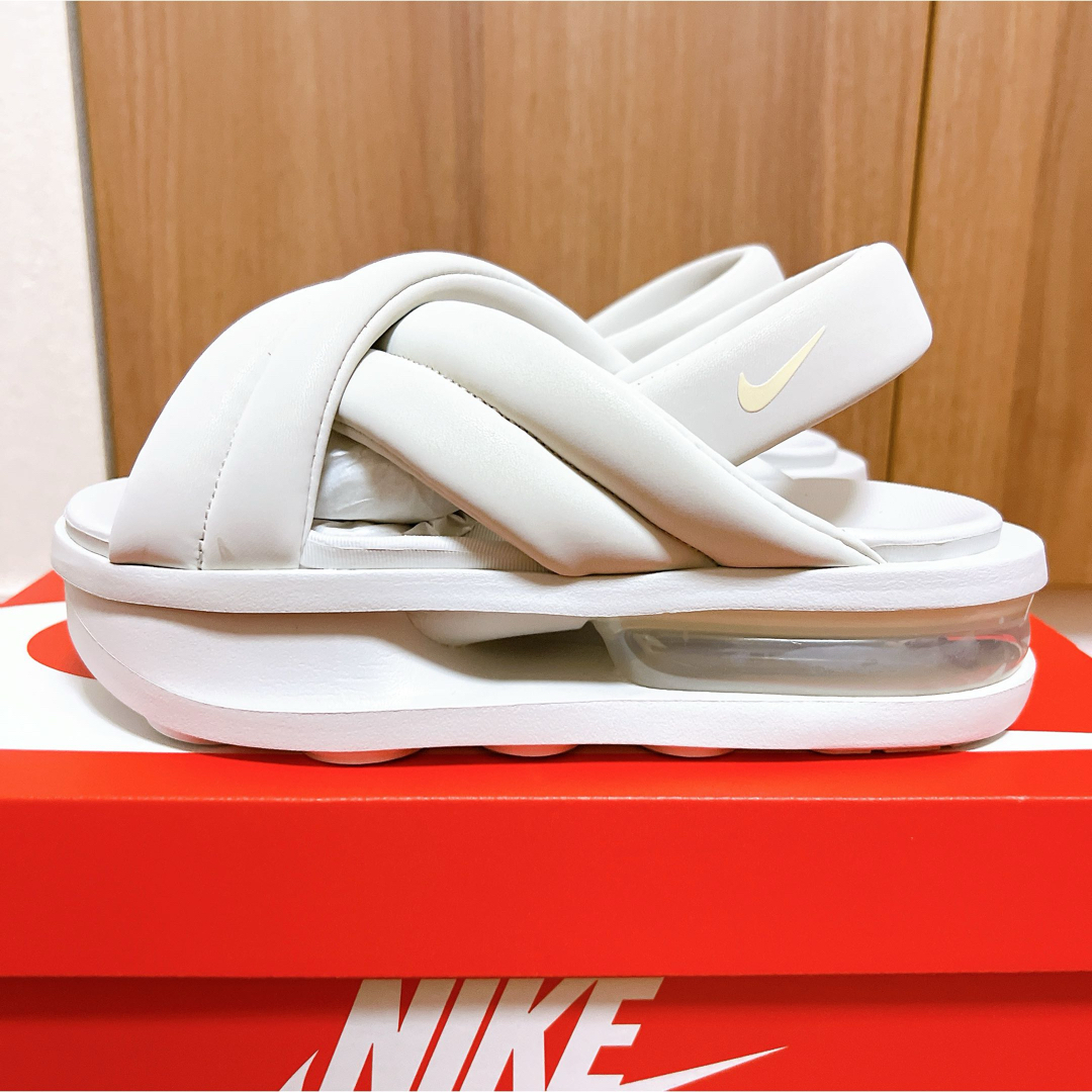 NIKE - NIKE AIR MAX ISLA エアマックスアイラ 23cmの通販 by NIKE - NIKE AIR MAX ISLA エアマックスアイラ 23cmの通販 by