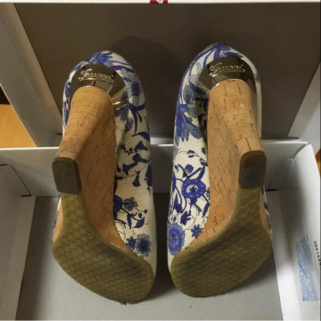 Gucci(グッチ)のGUCCI  花柄 パンプス 34 レディースの靴/シューズ(ハイヒール/パンプス)の商品写真