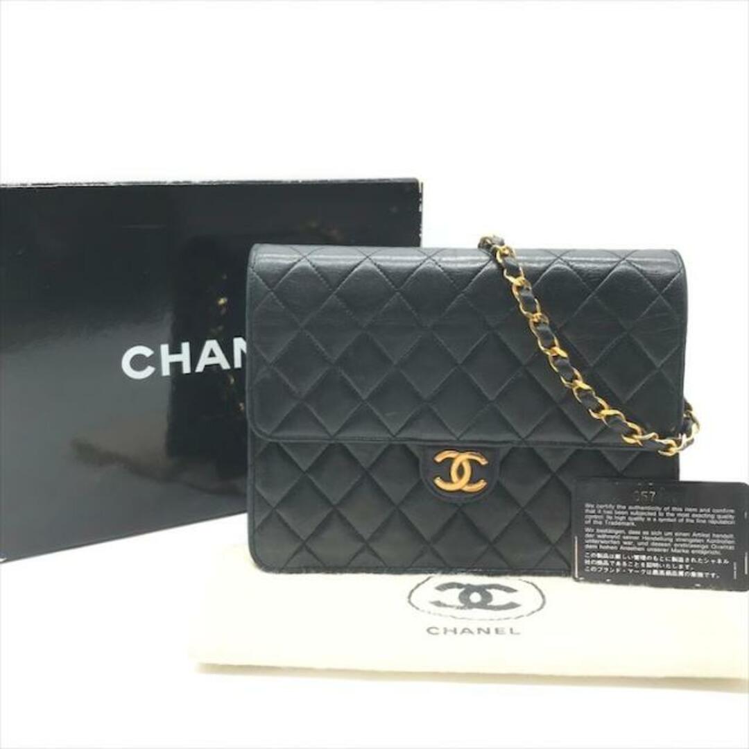 CHANEL - 美品 CHANEL シャネル ココマーク マトラッセ CHANEL - 美品 CHANEL シャネル ココマーク マトラッセ