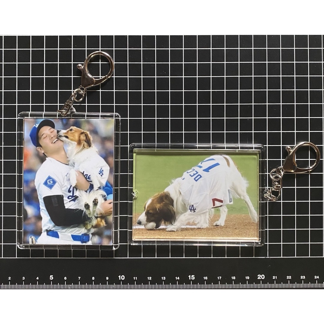 ★ドジャース 大谷翔平 デコピン デザイン 始球式 両面キーホルダー No.4 スポーツ/アウトドアの野球(記念品/関連グッズ)の商品写真