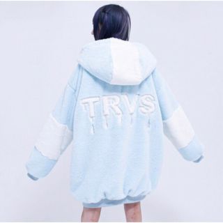 TRAVAS TOKYO - TRAVAS TOKYO バックロゴ ファー パーカー TRAVAS TOKYO - TRAVAS TOKYO バックロゴ ファー パーカー