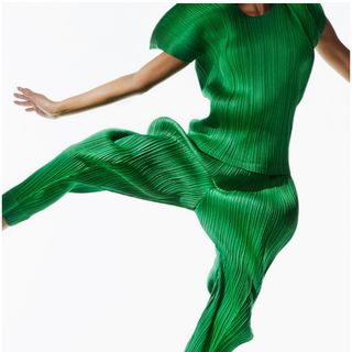 PLEATS PLEASE ISSEY MIYAKE(グリーン・カーキ/緑色系)の新品 PLEATS PLEASE ISSEY MIYAKE(グリーン・カーキ/緑色系)の新品