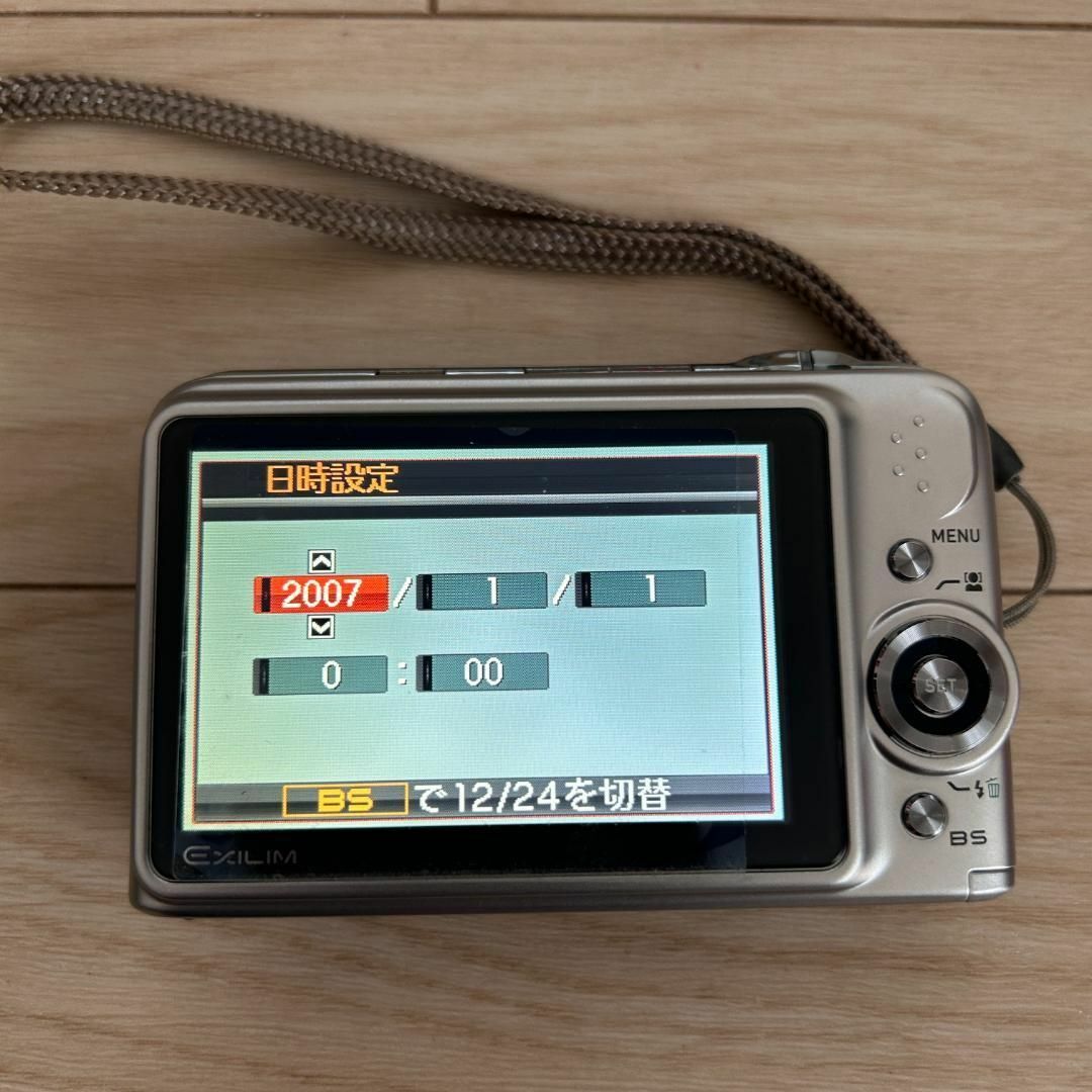 CASIO EXILIM EX-Z1200SR シルバー コンデジ CCDセンサ CASIO EXILIM EX-Z1200SR シルバー コンデジ CCDセンサ