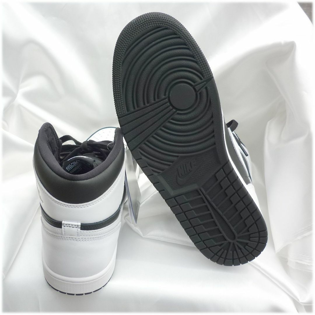 NIKE - 新品27cm☆ナイキ エアジョーダン 1 レトロ ハイ白黒 NIKE - 新品27cm☆ナイキ エアジョーダン 1 レトロ ハイ白黒