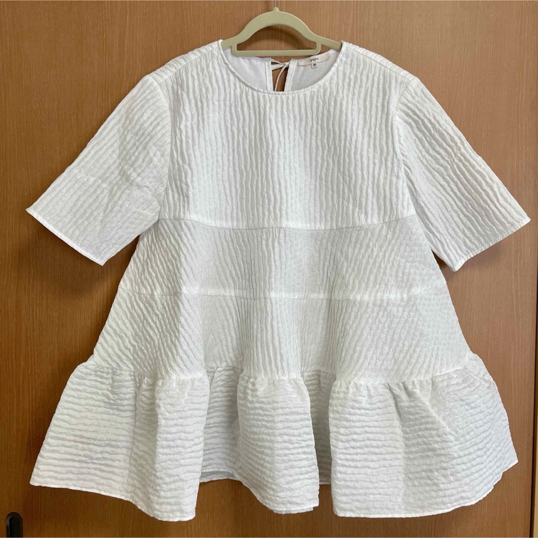 美品 ヨリ yori フクレティアードブラウス 38 トップス 美品 ヨリ yori フクレティアードブラウス 38 トップス