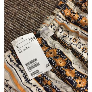 エイチアンドエム(H&M)のショート丈トップス(カットソー(長袖/七分))