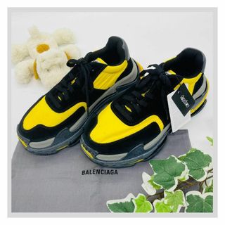 BALENCIAGA(スニーカー ・ イエロー/黄色系)のフリマアイテム一覧 BALENCIAGA(スニーカー ・ イエロー/黄色系)のフリマアイテム一覧