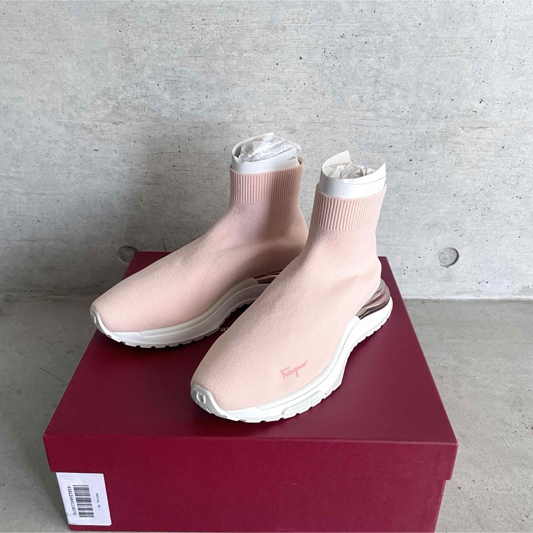 未使用 フェラガモ NINETTE ソックススニーカー 7.5 ピンク ニット 未使用 フェラガモ NINETTE ソックススニーカー 7.5 ピンク ニット