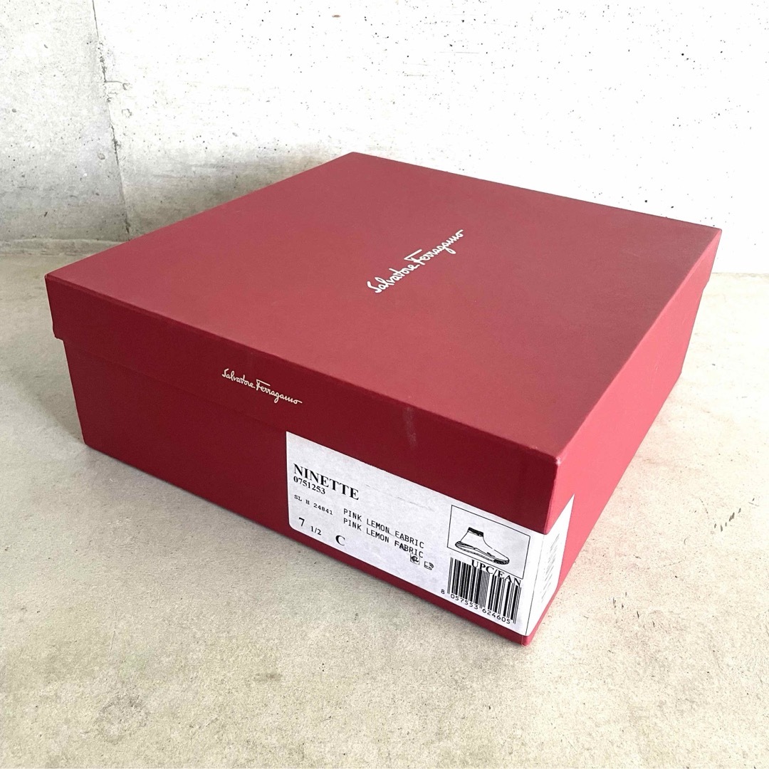 未使用 フェラガモ NINETTE ソックススニーカー 7.5 ピンク ニット 未使用 フェラガモ NINETTE ソックススニーカー 7.5 ピンク ニット