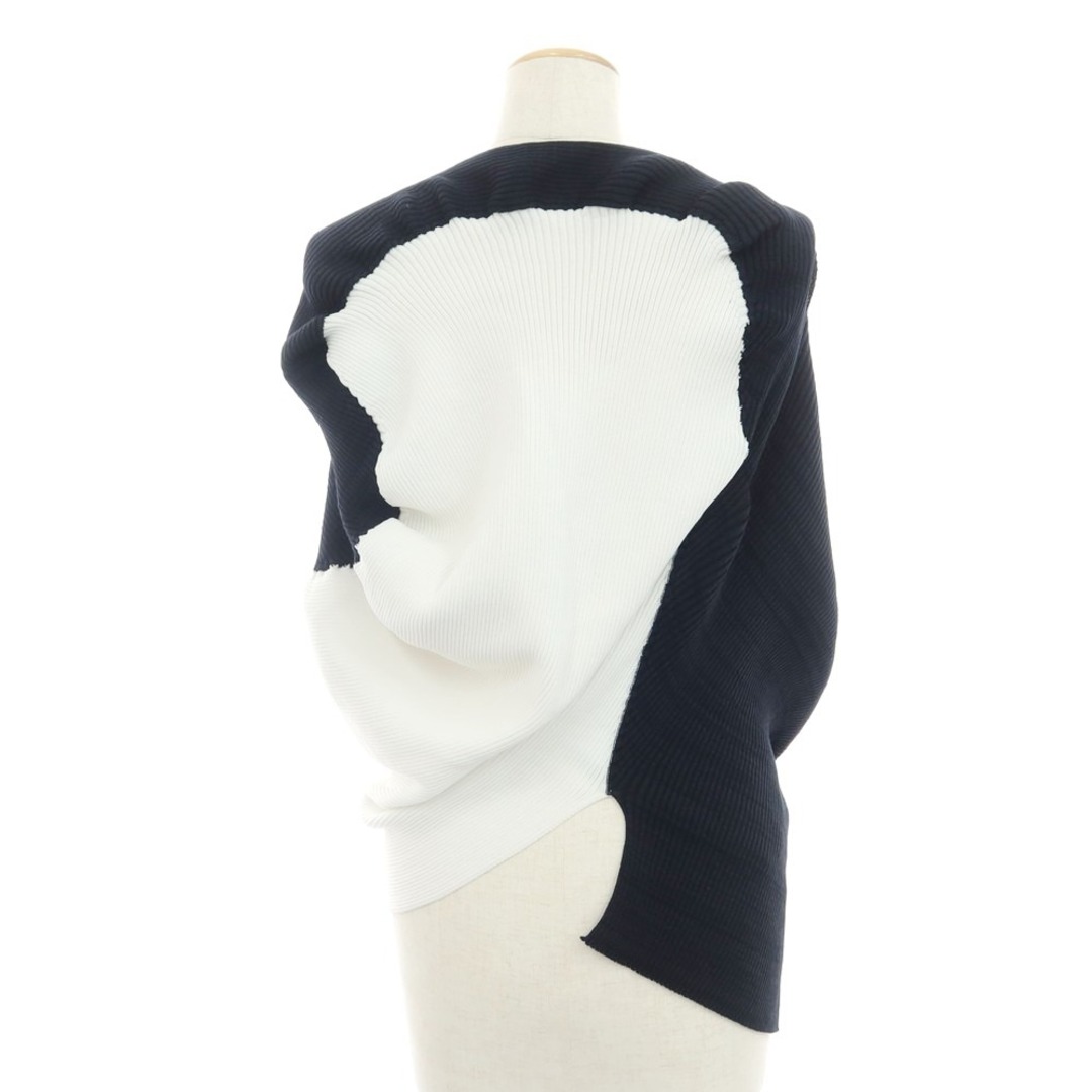 中古】イッセイミヤケ ISSEY MIYAKE 2024年春夏 ノースリーブ 中古】イッセイミヤケ ISSEY MIYAKE 2024年春夏 ノースリーブ