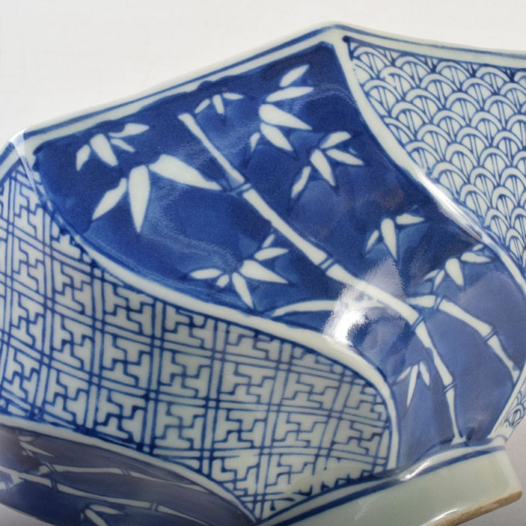 伊万里焼 五良太甫呉祥瑞造 染付棯文 菓子鉢 碌々斎極め箱 V R7756C 伊万里焼 五良太甫呉祥瑞造 染付棯文 菓子鉢 碌々斎極め箱 V R7756C