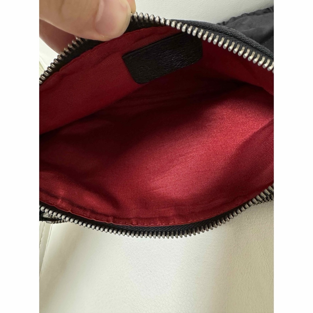 専用 美品 BVLGARI ブルガリ ボディバッグ ウエストポーチ ロゴ 専用 美品 BVLGARI ブルガリ ボディバッグ ウエストポーチ ロゴ