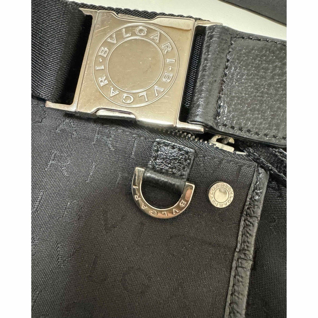 専用 美品 BVLGARI ブルガリ ボディバッグ ウエストポーチ ロゴ 専用 美品 BVLGARI ブルガリ ボディバッグ ウエストポーチ ロゴ