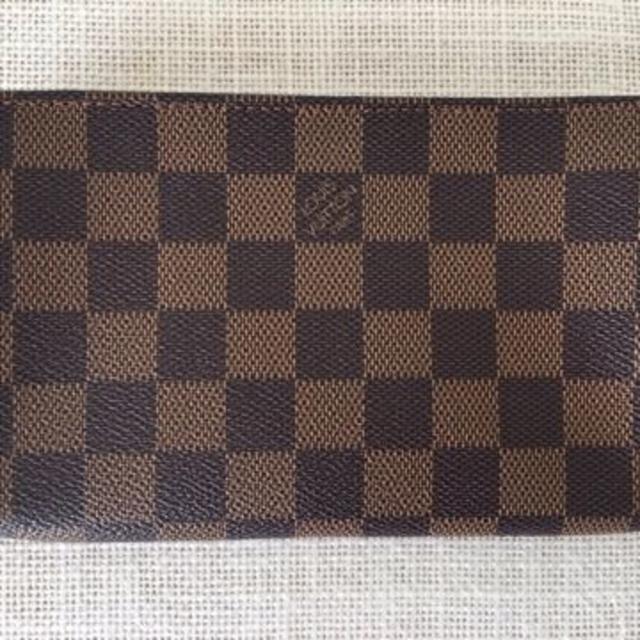 LOUIS VUITTON(ルイヴィトン)のiPhoneぴったりサイズのポーチ レディースのバッグ(その他)の商品写真