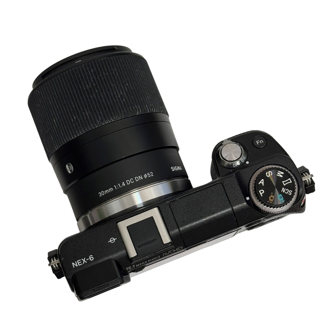 SONY ソニー α NEX-6 ミラーレス一眼カメラ シグマ 30mm 1:1.4 SONY ソニー α NEX-6 ミラーレス一眼カメラ シグマ 30mm 1:1.4