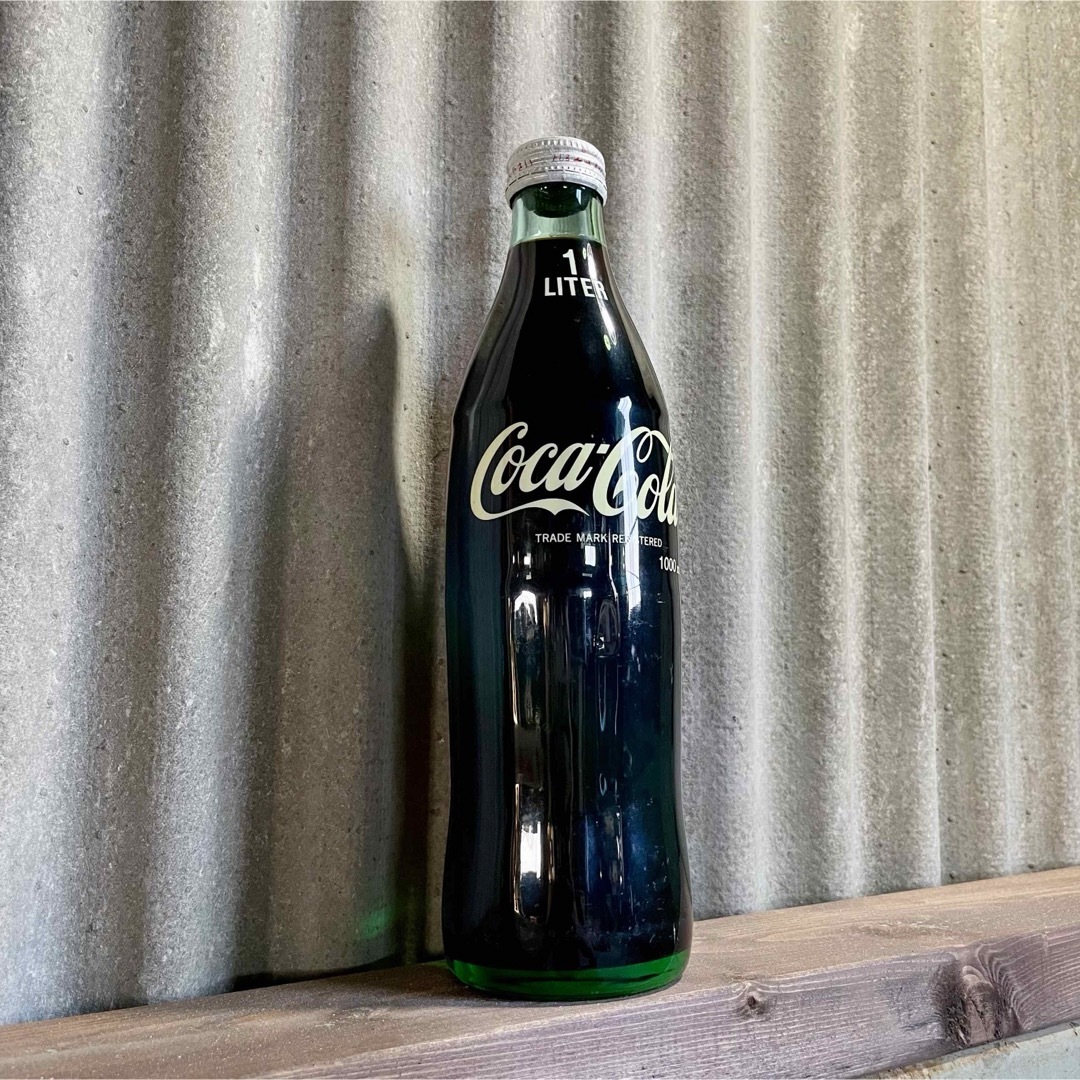 コカ・コーラ - コカ・コーラ 1L 瓶 未開封 インテリア コカ・コーラ - コカ・コーラ 1L 瓶 未開封 インテリア