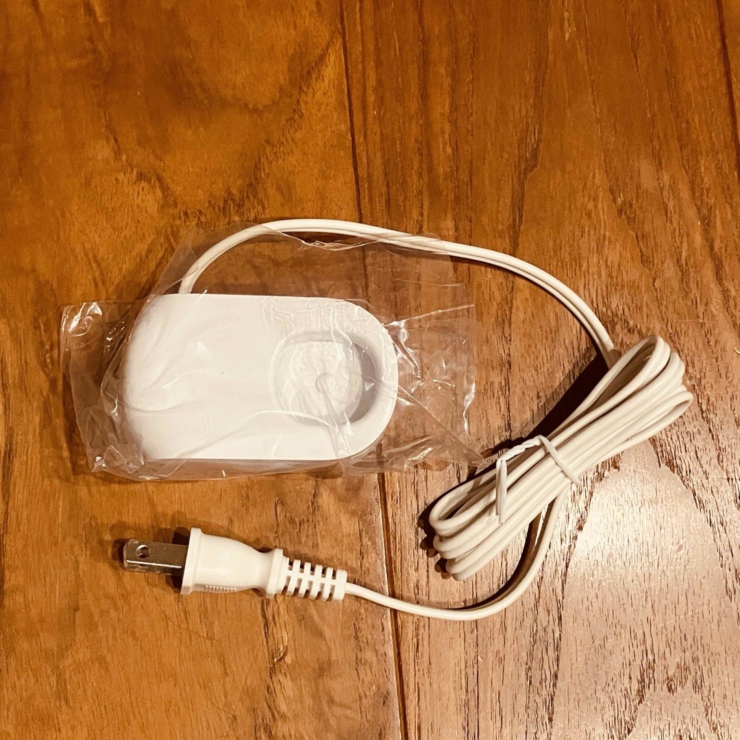 Panasonic(パナソニック)のPanasonic キッズDoltz 充電器のみ スマホ/家電/カメラの美容/健康(電動歯ブラシ)の商品写真