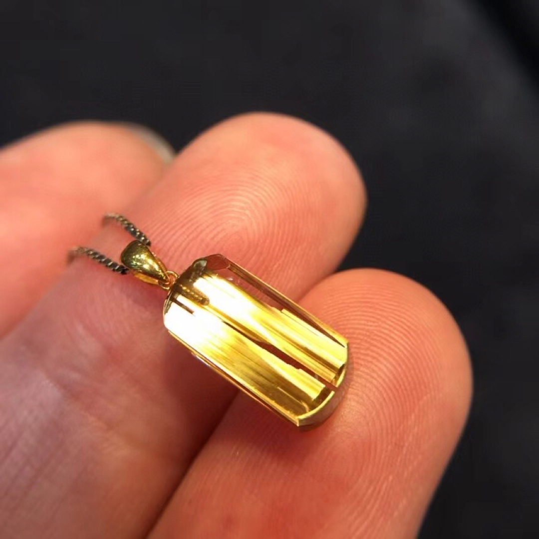 ⭐︎【天然】タイチンルチルクオーツ ペンダントトップ k18 0.7g ⭐︎【天然】タイチンルチルクオーツ ペンダントトップ k18 0.7g