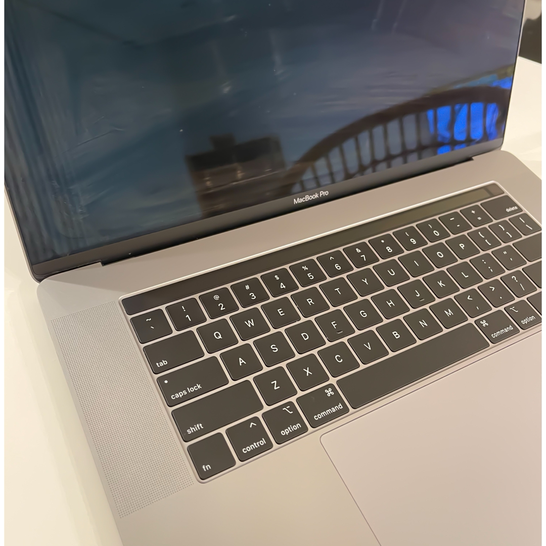 MacBook Pro 2018 15inch 500GB 16GB 箱付属品等 - MacBook本体 MacBook Pro 2018 15inch 500GB 16GB 箱付属品等 - MacBook本体