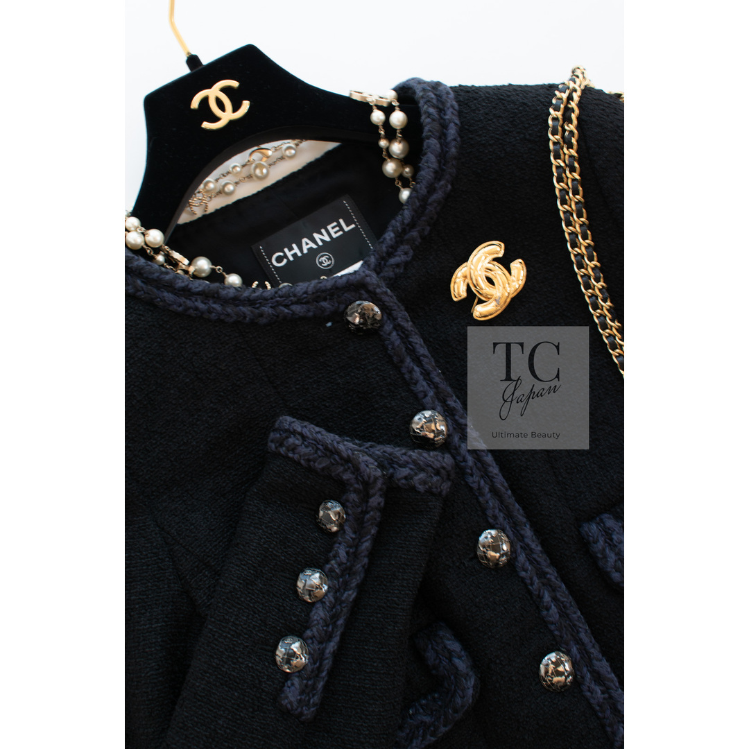 CHANEL - 83万 シャネル リトル ブラック ジャケット CHANEL 83 CHANEL - 83万 シャネル リトル ブラック ジャケット CHANEL 83