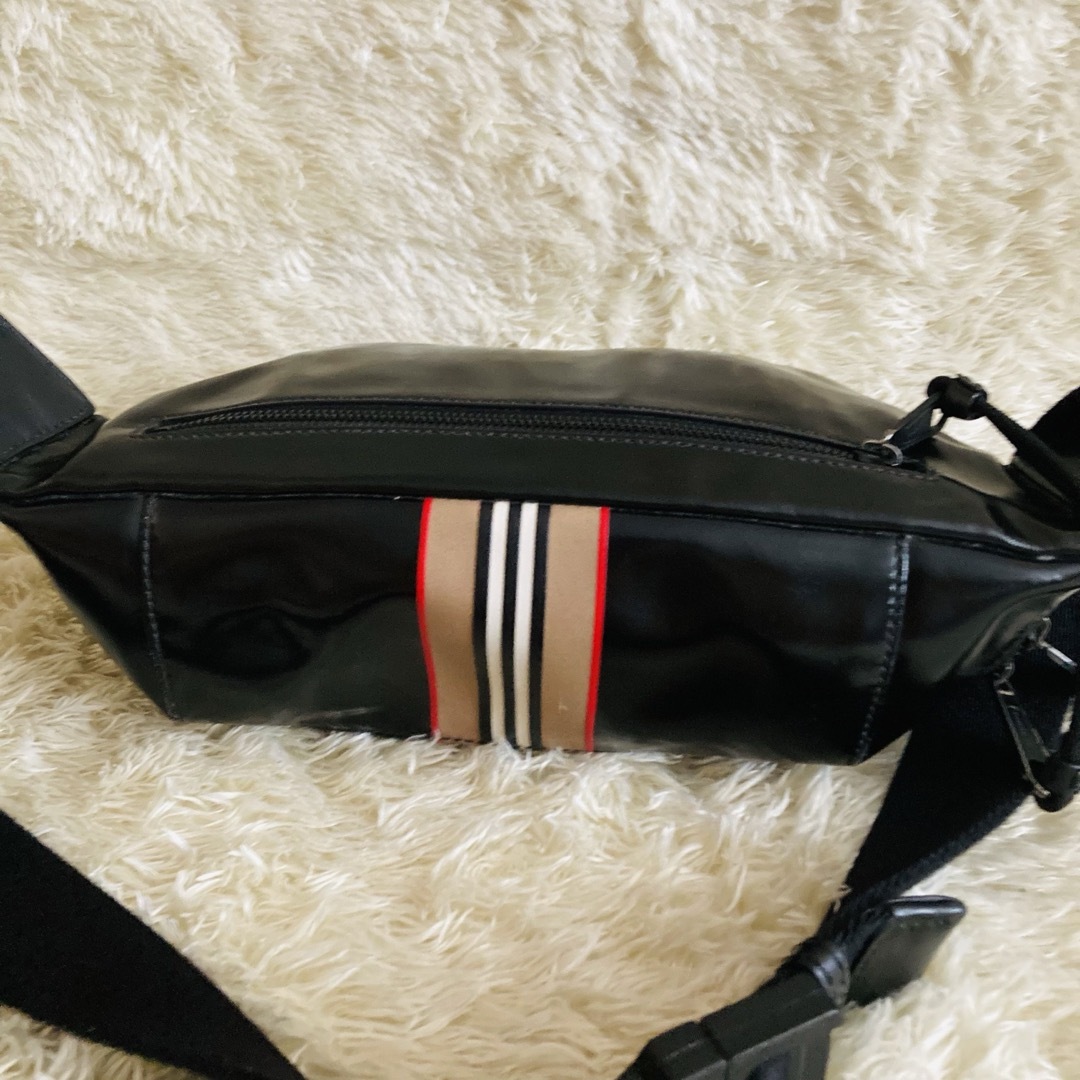 BURBERRY - 【人気】バーバリー ノバチェック ボディバック BURBERRY - 【人気】バーバリー ノバチェック ボディバック