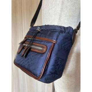 BERLUTI(メッセンジャーバッグ)のフリマアイテム一覧 BERLUTI(メッセンジャーバッグ)のフリマアイテム一覧