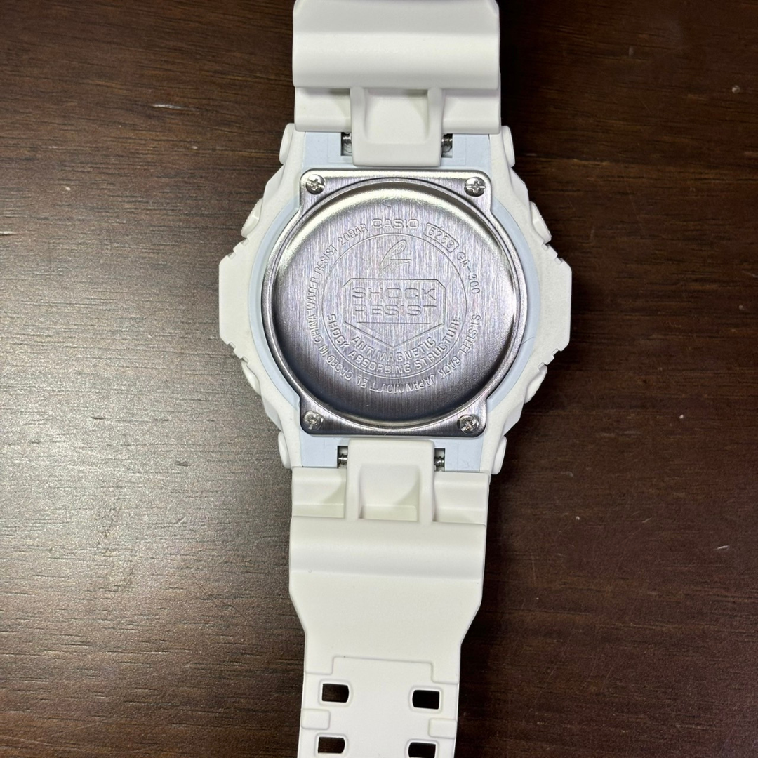 【極美品】CASIO G-SHOCK GA-300-7AJF ホワイト CASIO - 【極美品】G-SHOCK GA-300-7AJF ホワイトの通販 by アズ