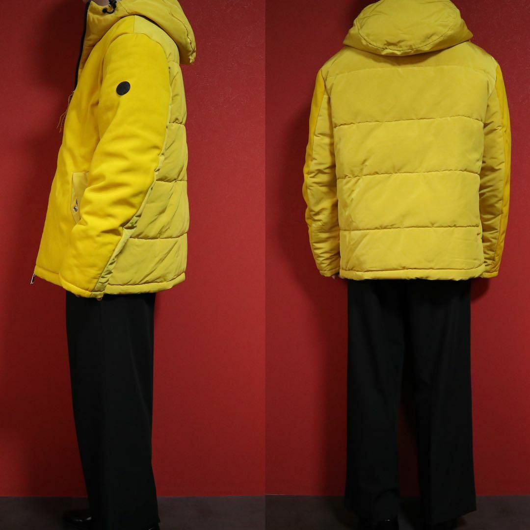 ARMANI EXCHANGE イエロー切り替え ロゴデザイン ダウンジャケット ARMANI EXCHANGE イエロー切り替え ロゴデザイン ダウンジャケット