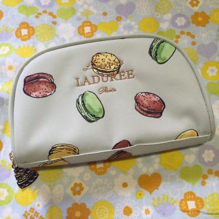 ラデュレ(LADUREE)のラデュレ❁マカロン ポーチ グリーン(ポーチ)