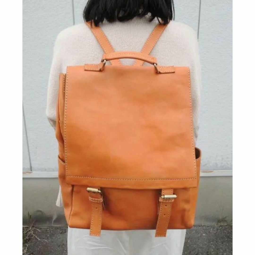 結構大き目 新品 送料込み☆19800円 スクエア リュック A4 結構大き目 新品 送料込み☆19800円 スクエア リュック A4