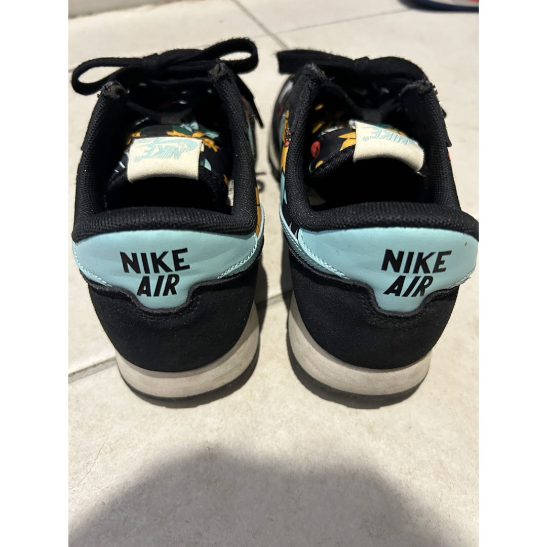 NIKE - ナイキ エアー 花柄スニーカーの通販 by しゅか's shop NIKE - ナイキ エアー 花柄スニーカーの通販 by しゅか's shop