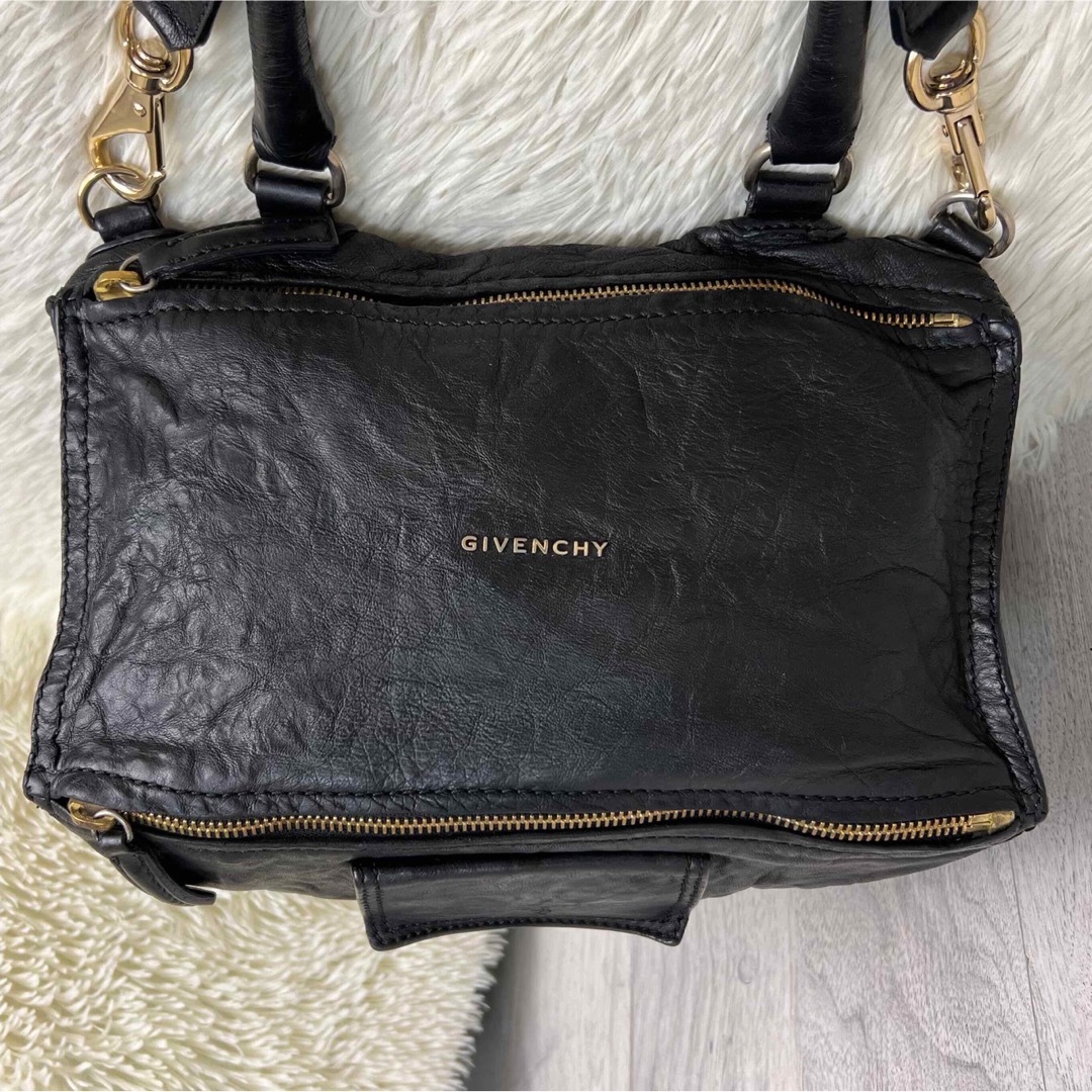 GIVENCHY - 人気♡シープレザー♡ジバンシー パンドラ 2way GIVENCHY - 人気♡シープレザー♡ジバンシー パンドラ 2way