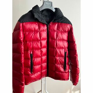 PRADA(ジャケット/アウター ・ レッド/赤色系)のフリマ PRADA(ジャケット/アウター ・ レッド/赤色系)のフリマ
