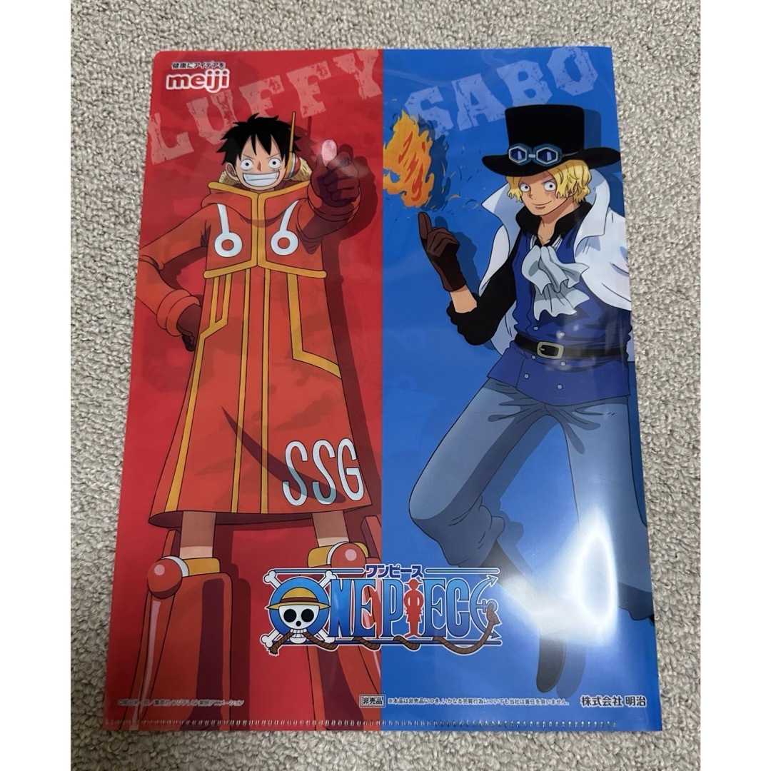 ONE PIECE - くら寿司✖︎ワンピースクリアファイルと明治コラボ ONE PIECE - くら寿司✖︎ワンピースクリアファイルと明治コラボ