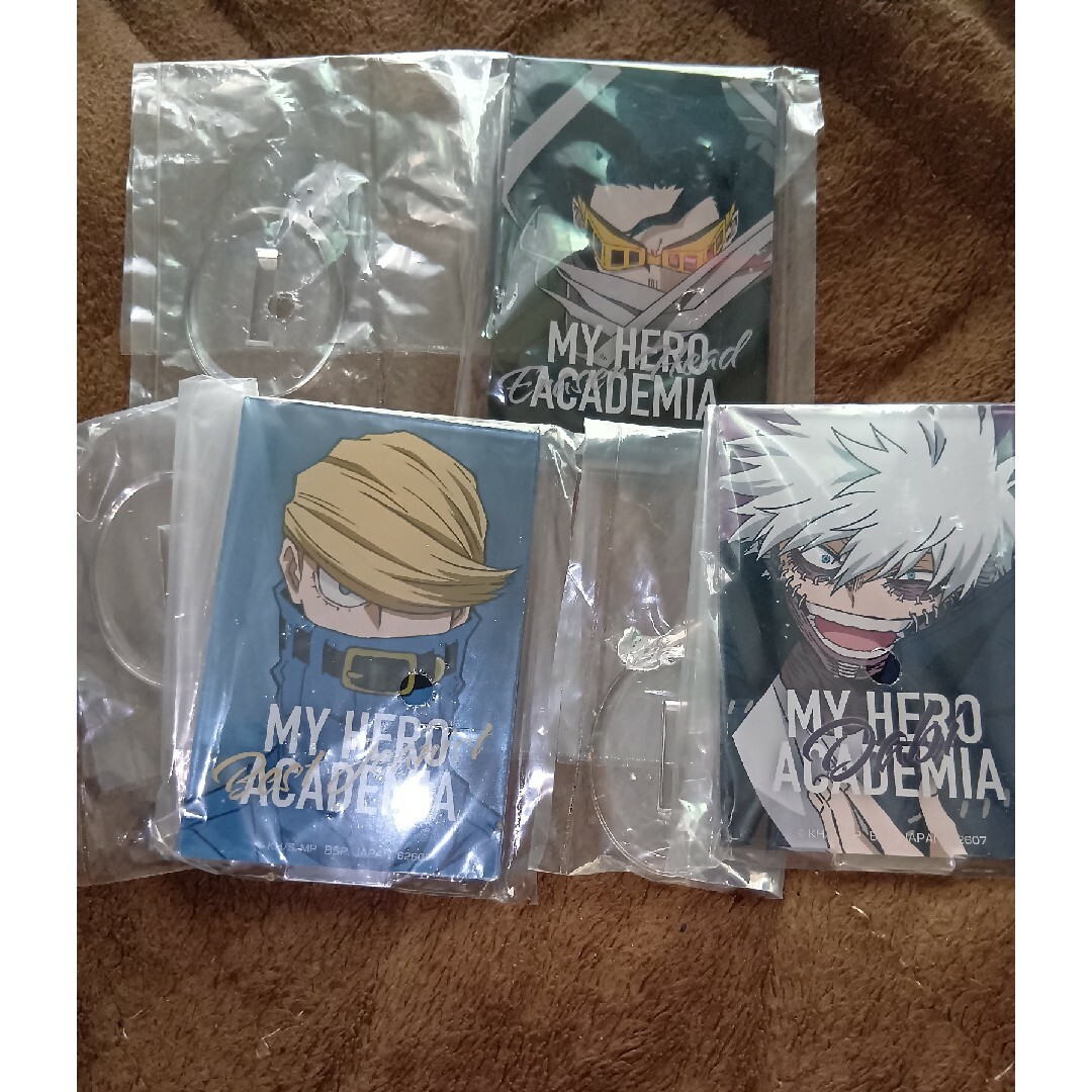 ヒロアカ アクリルスタンド エンタメ/ホビーのおもちゃ/ぬいぐるみ(キャラクターグッズ)の商品写真
