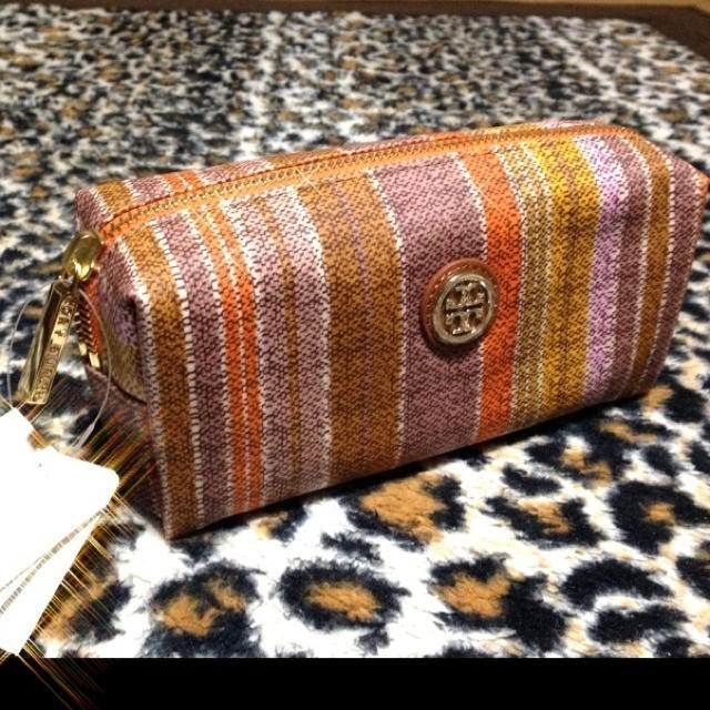 Tory Burch(トリーバーチ)の値下げしました！トリーバーチ♡ポーチ レディースのファッション小物(ポーチ)の商品写真