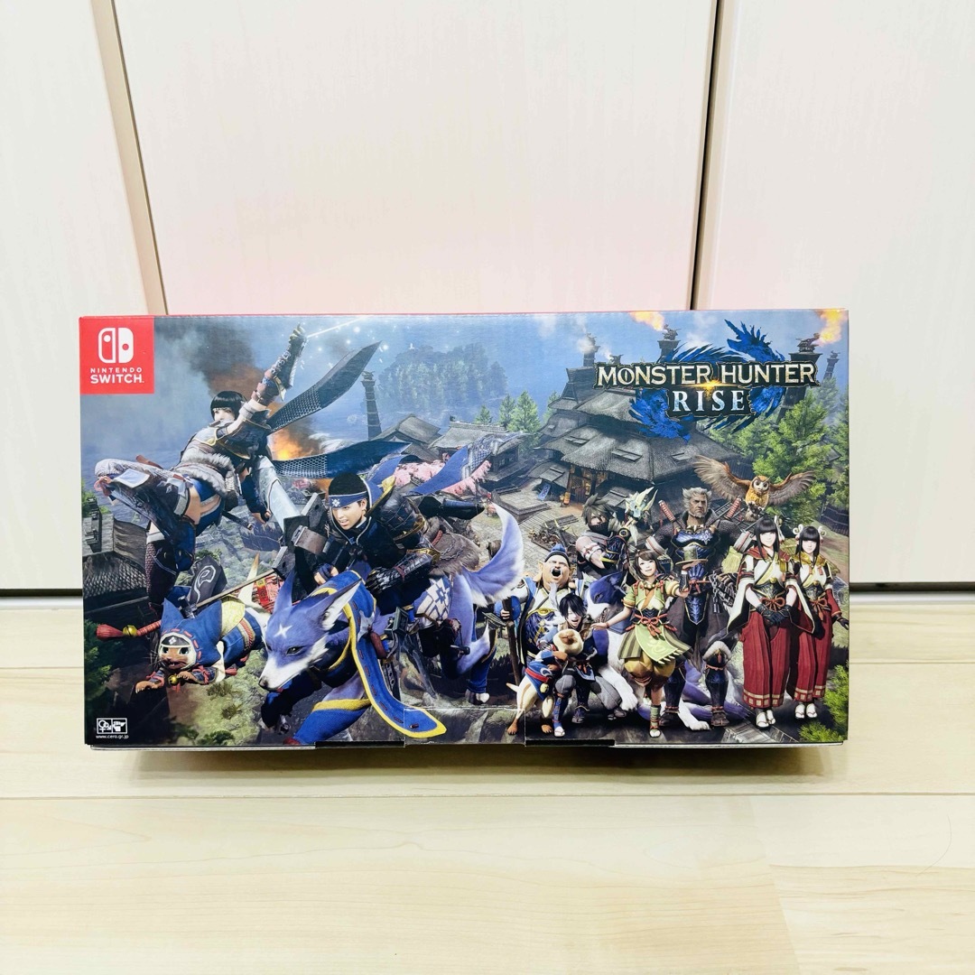 未使用に近い】バッテリー強化版 Nintendo Switch 本体 モンハン 未使用に近い】バッテリー強化版 Nintendo Switch 本体 モンハン