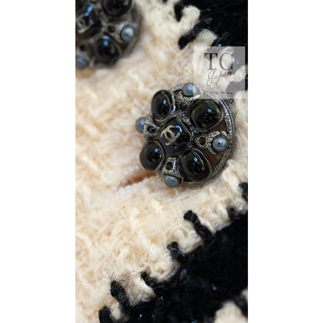 CHANEL - シャネル ジャケット スーツ CHANEL アイボリー CHANEL - シャネル ジャケット スーツ CHANEL アイボリー