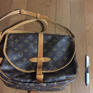 ルイヴィトン(LOUIS VUITTON)のused。ルイ・ヴィトン。ソミュール。(ショルダーバッグ)