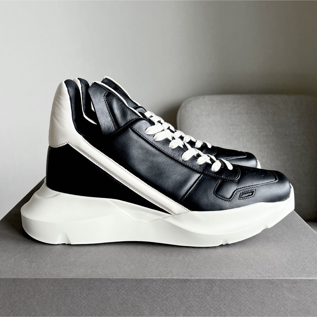 Rick Owens - 新品 RICK OWENS GETH RUNNER ブラック スニーカー Rick Owens - 新品 RICK OWENS GETH RUNNER ブラック スニーカー