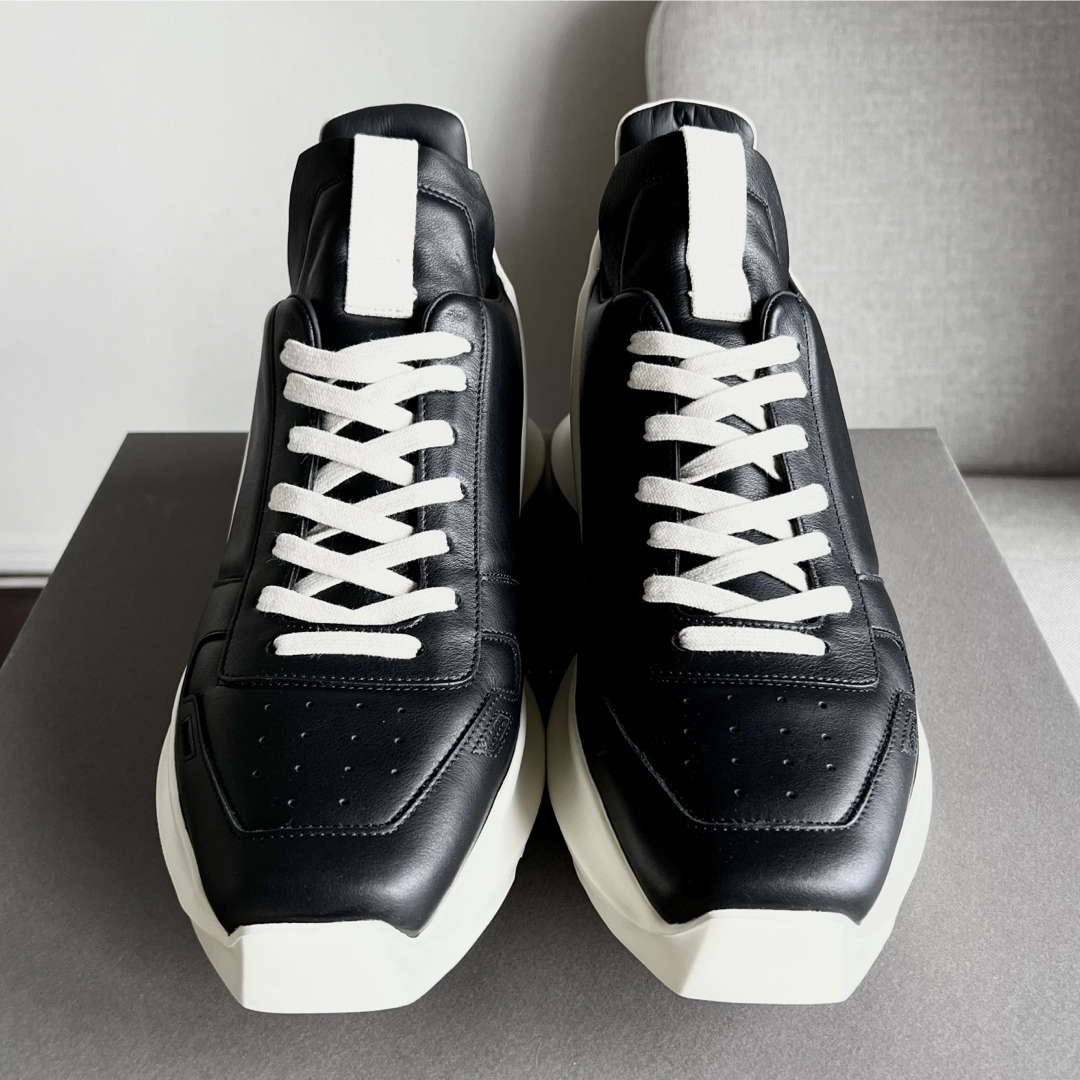 Rick Owens - 新品 RICK OWENS GETH RUNNER ブラック スニーカー Rick Owens - 新品 RICK OWENS GETH RUNNER ブラック スニーカー