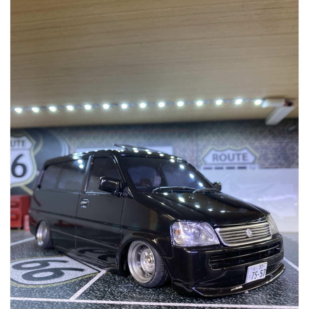 プラモデル完成品 フジミ1/24 ステップワゴンカスタム プラモデル完成品 フジミ1/24 ステップワゴンカスタム