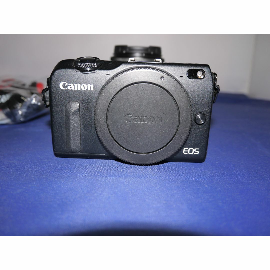 軽量　高画質　美品　使用回数少ない　CANON　キヤノン　EOS M2 ボディ